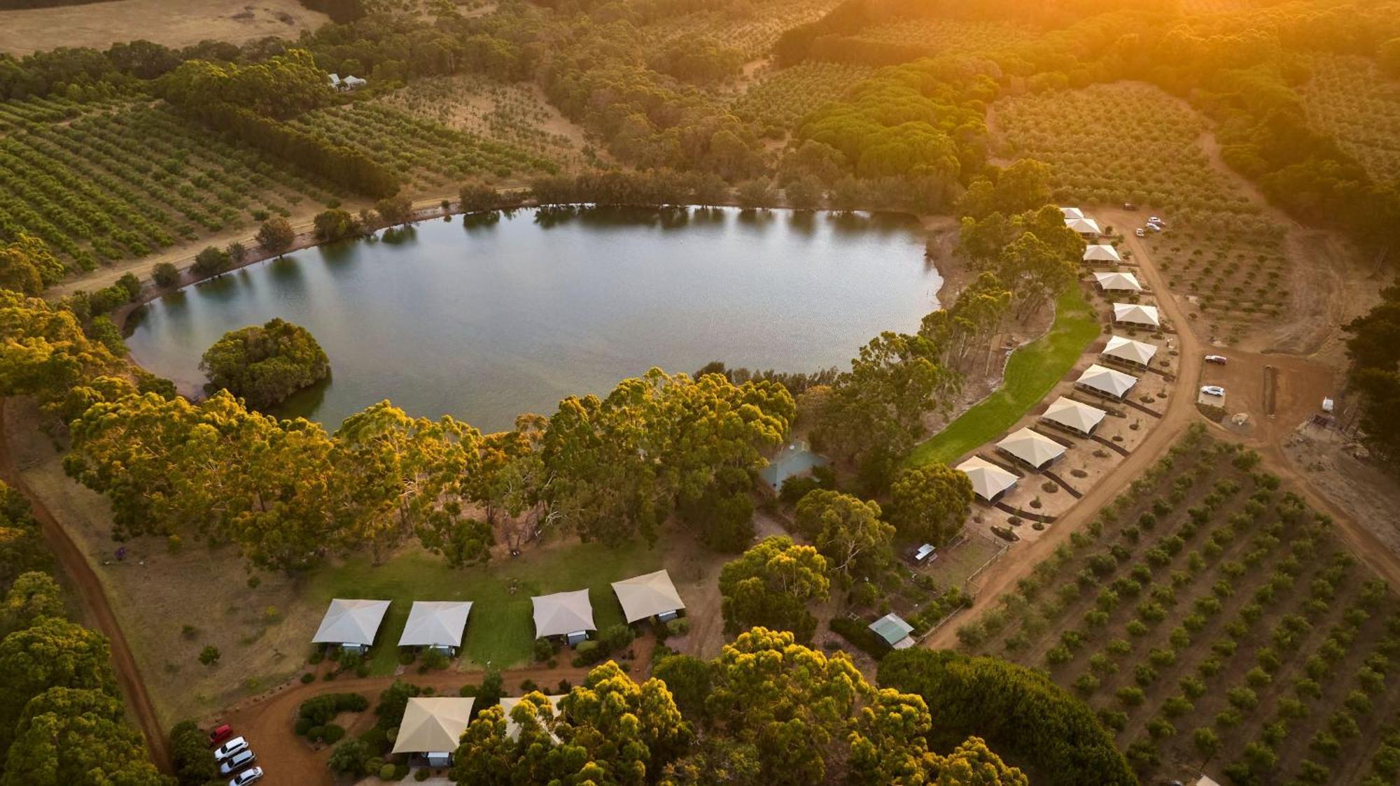 Olio Bello Lakeside Glamping Cowaramup Exterior photo